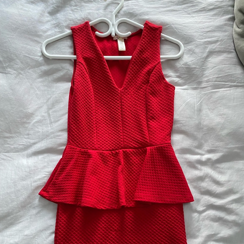 MINI RUFFLE DRESS😍